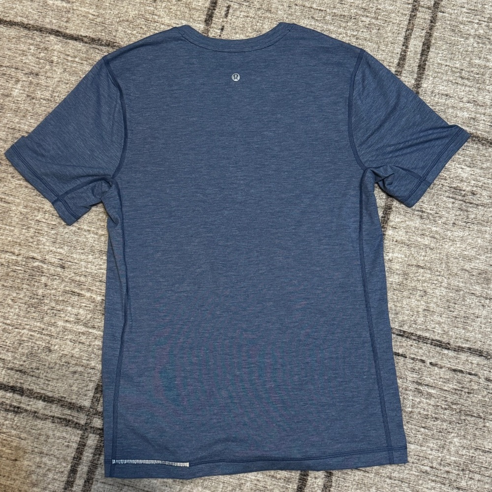 Lululemon Men's Blue Tee